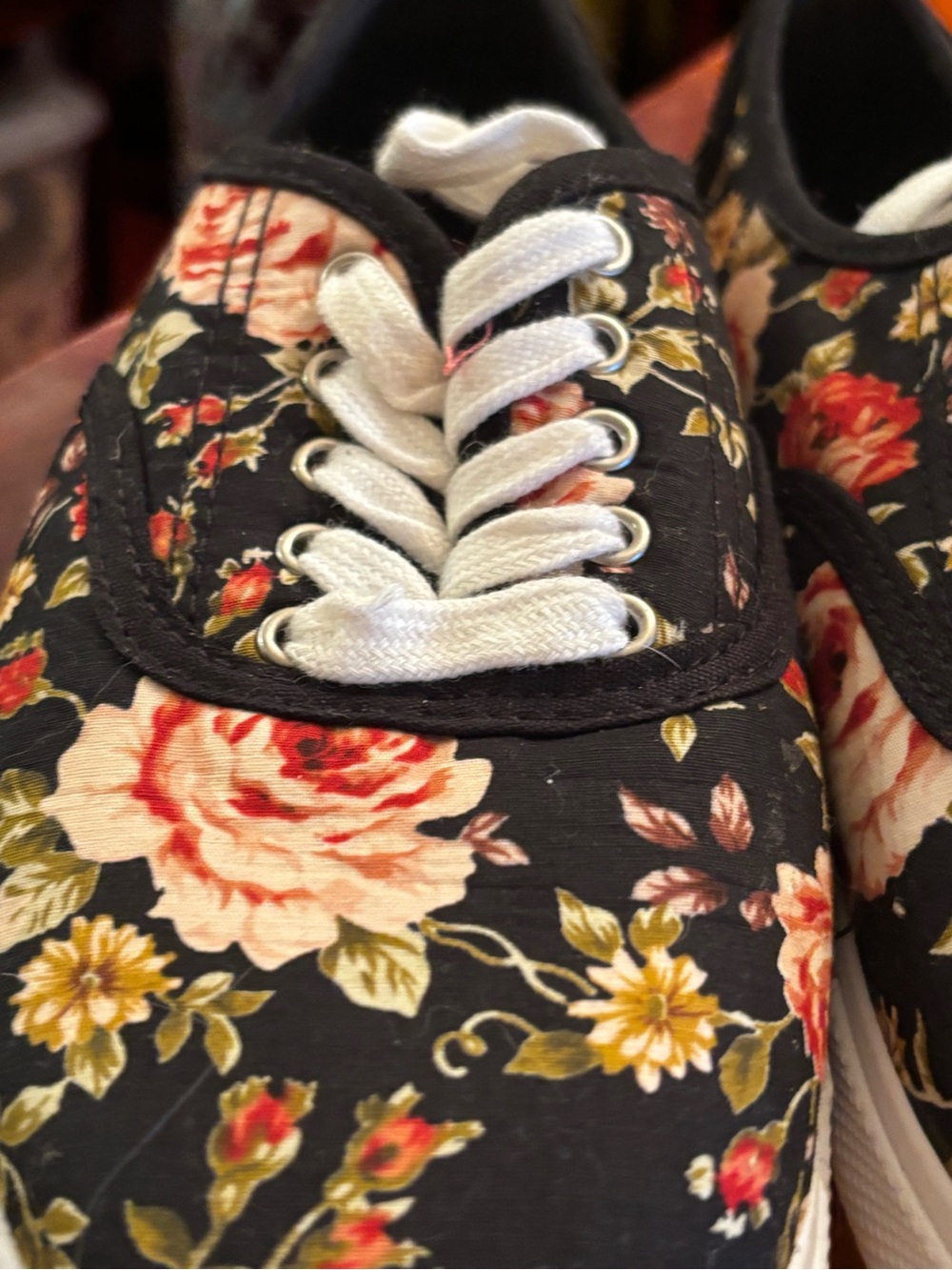 Mossimo Supply Co. Black Floral Canvas Lace-Up Sneakers